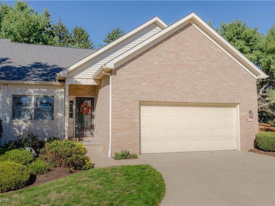 3609 Glenshire Circle, Unit #55B, Uniontown, OH 44685 Photo 1