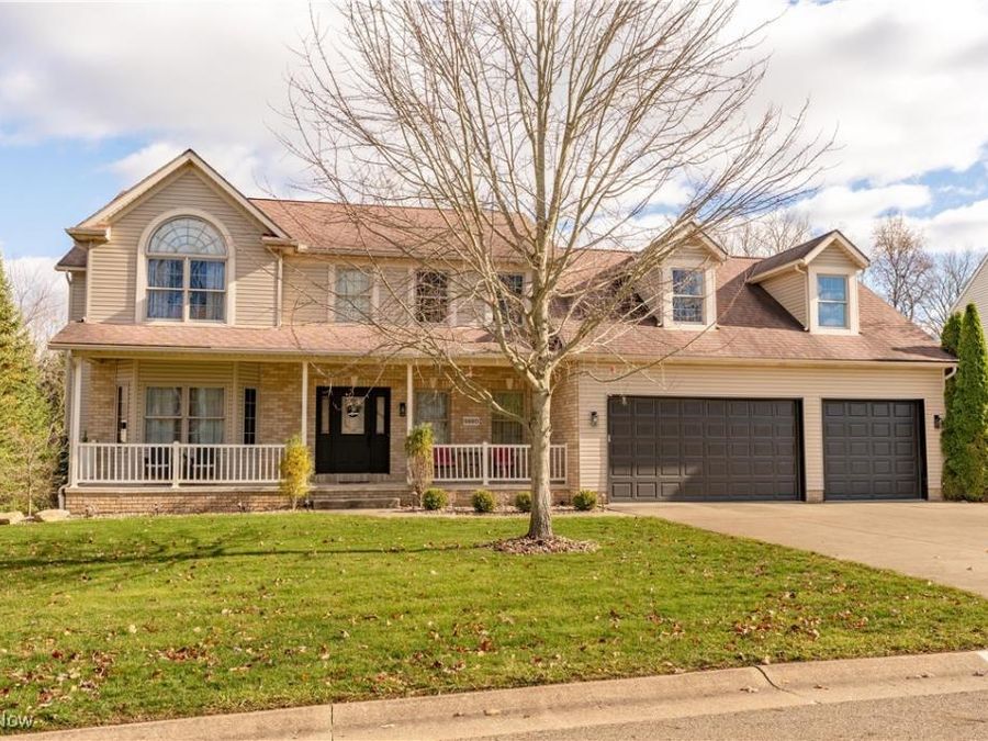 6880 Birchbark Avenue NE, Canton, OH 44721 Photo 1