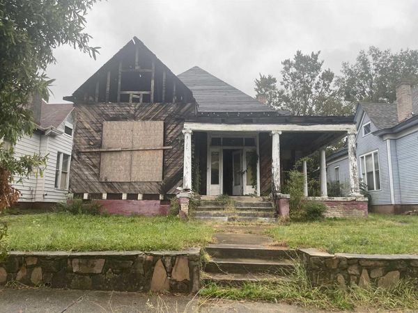 2005 Izard , Little Rock, AR 72206