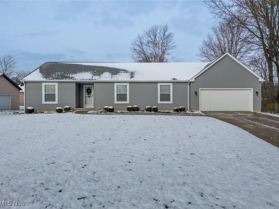 27 Oviatt Drive, Northfield, OH 44067 Photo 1