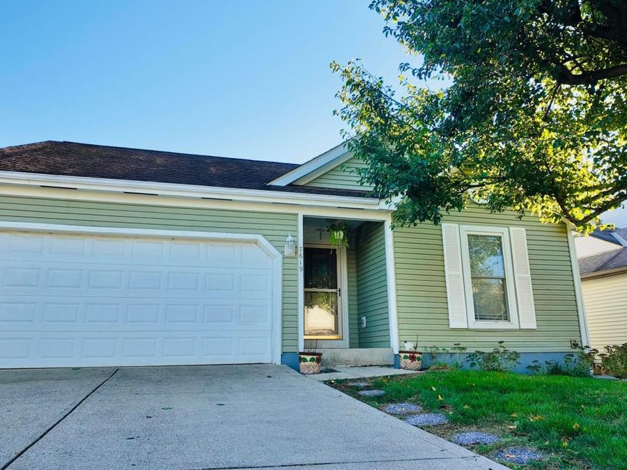 7619 Kittansett Lane , Pickerington, OH 43147 Photo 1