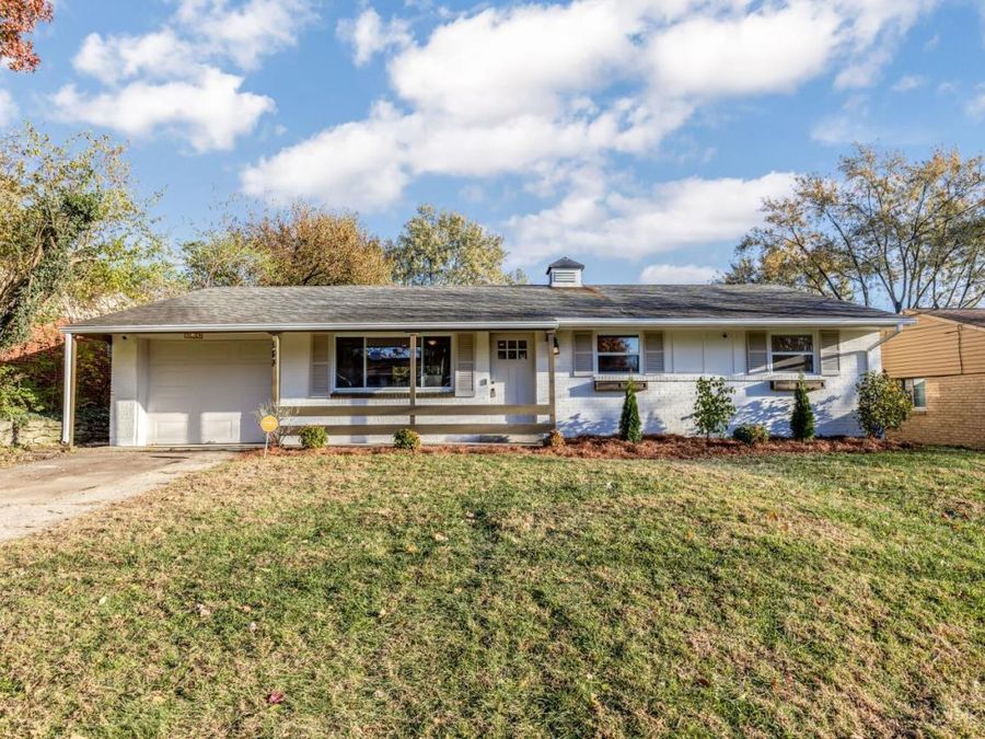 849 Castro Lane, Springdale, OH 45246 Photo 1