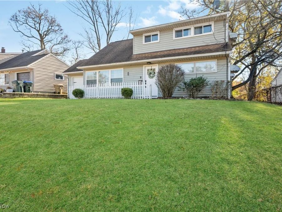 180 Graham Road, Cuyahoga Falls, OH 44223 Photo 1