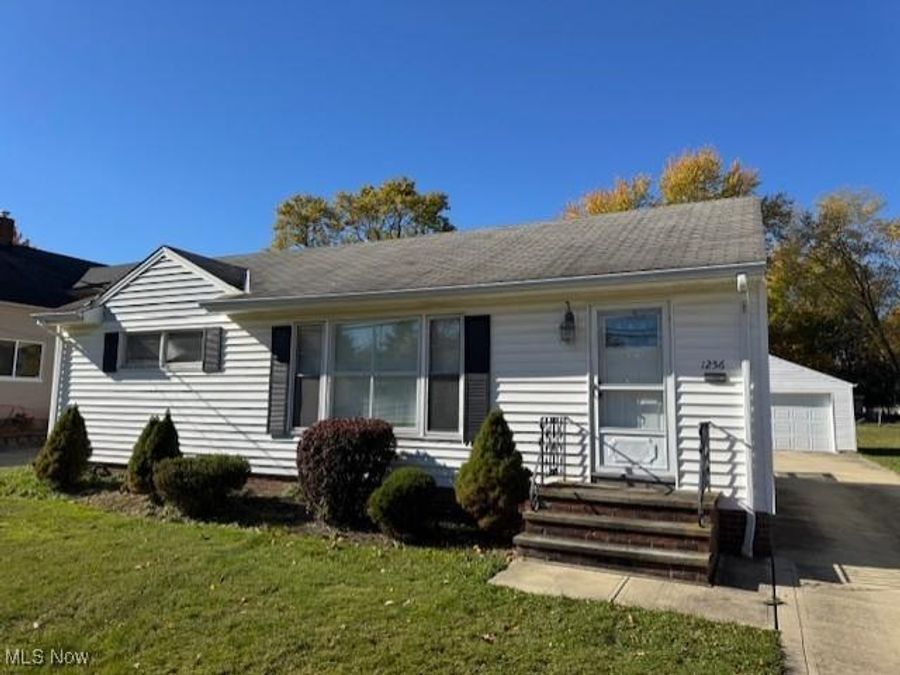 1256 Lander Road, Mayfield Heights, OH 44124 Photo 1