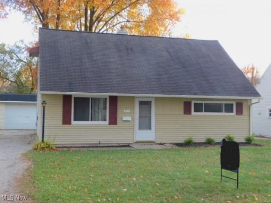 255 Fairpark Drive, Berea, OH 44017 Photo 1