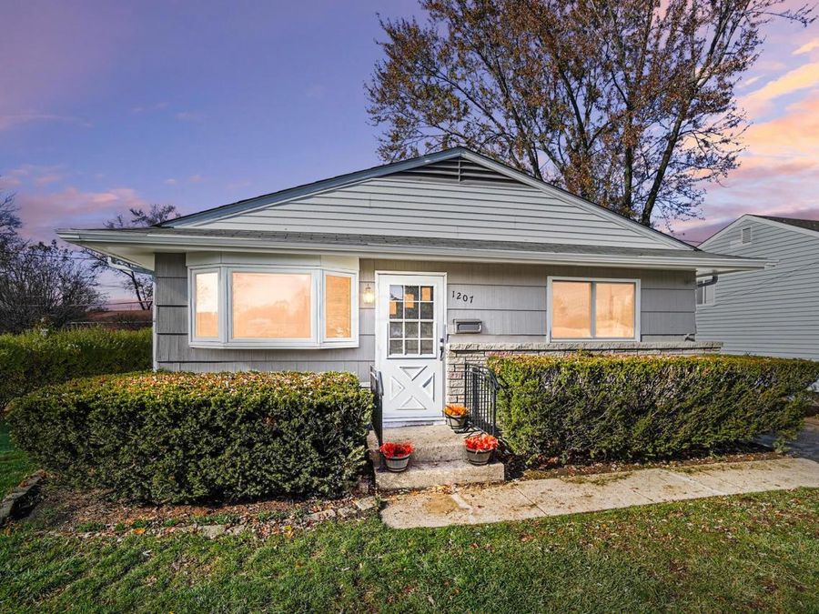 1207 Nocturne Road E, Reynoldsburg, OH 43068 Photo 1