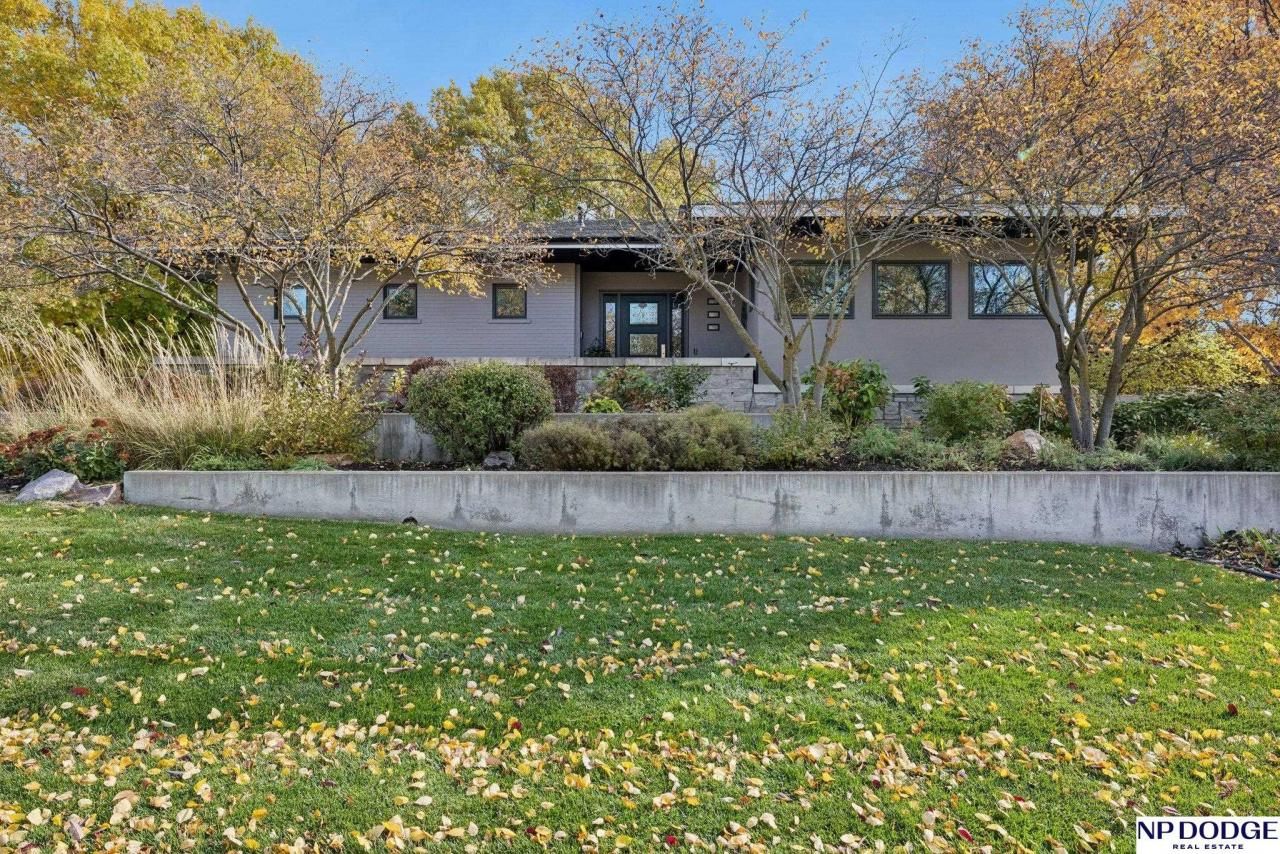 6345 Black Forest Drive , Lincoln, NE 68516