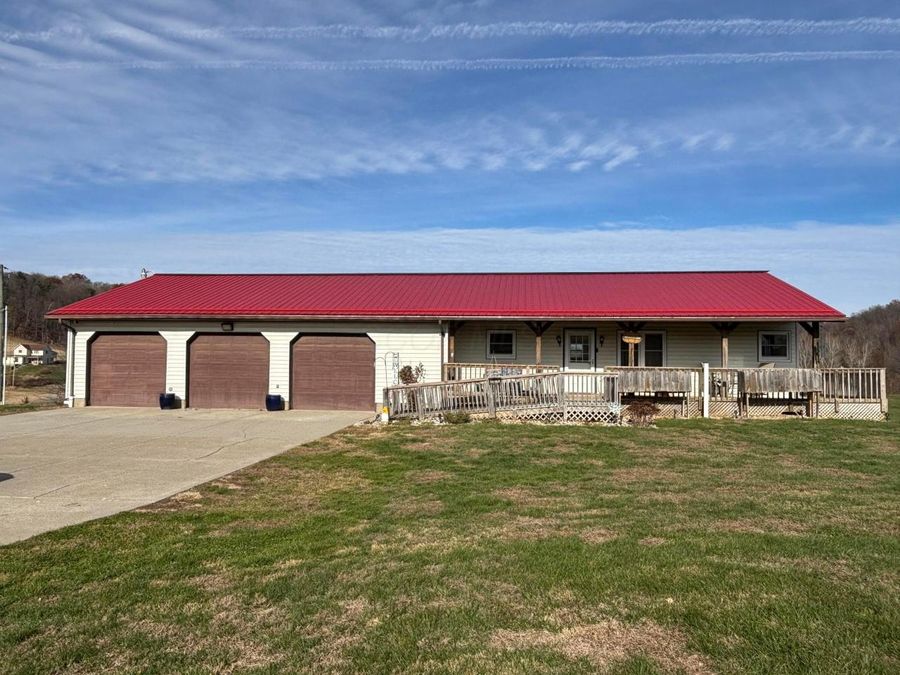 10541 Wilkins Run Road NE, Newark, OH 43055 Photo 1