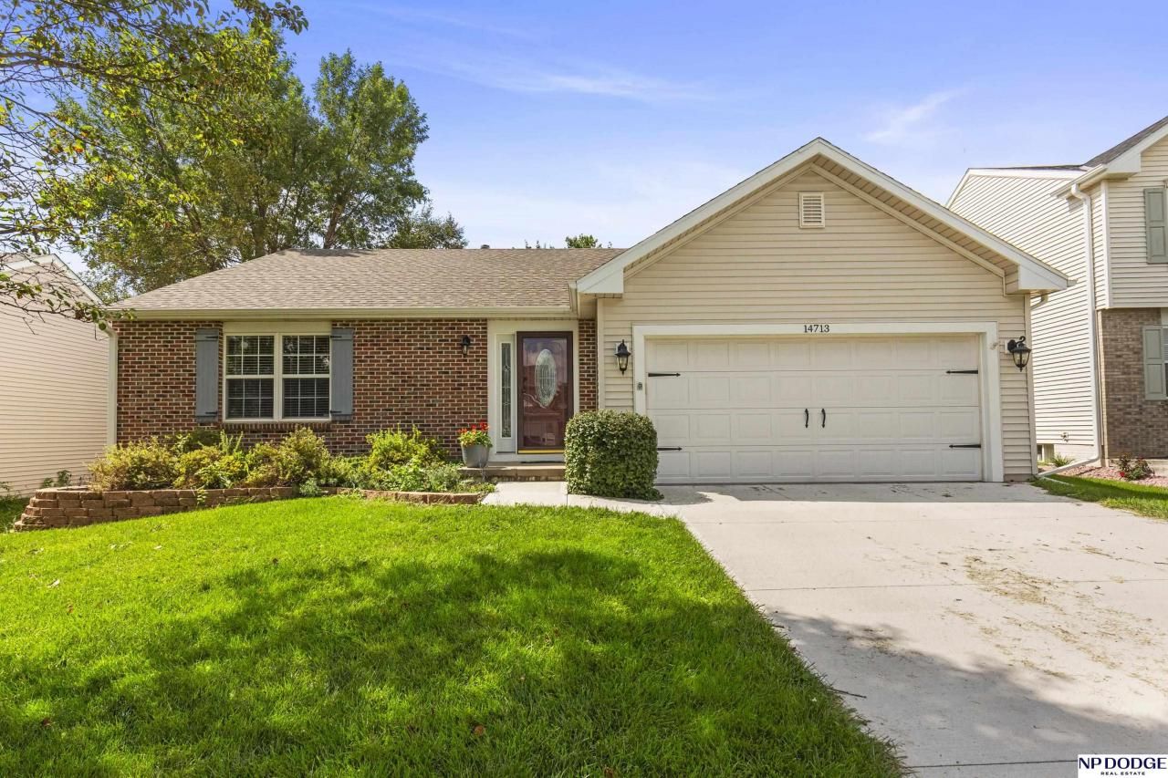 14713 Sprague Street , Omaha, NE 68116