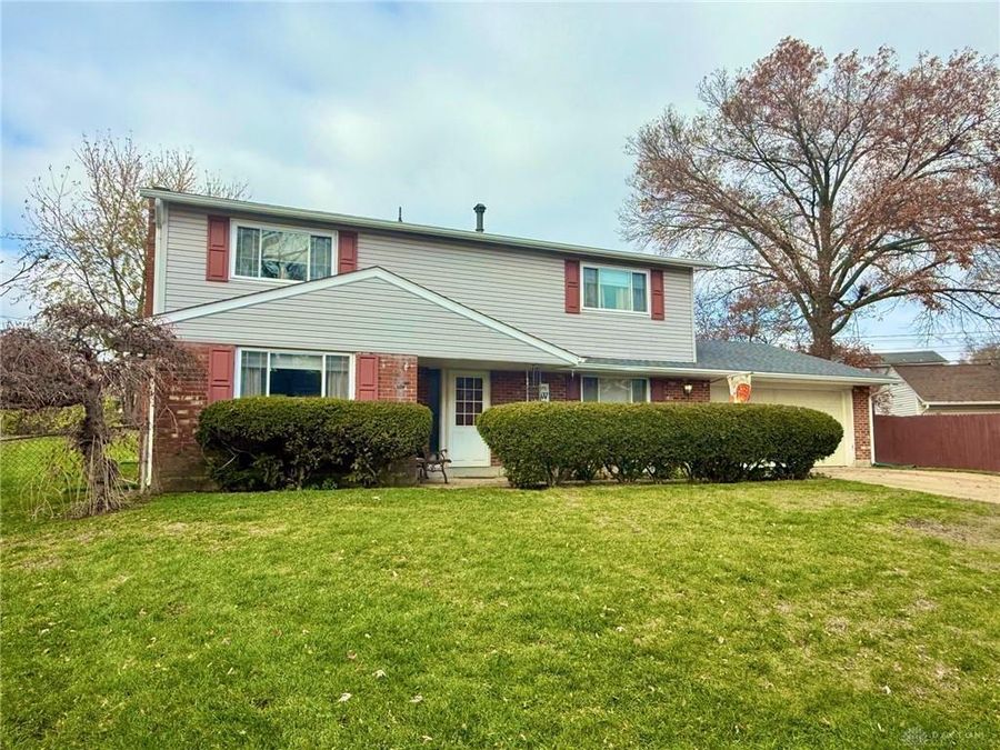 6447 Highbury Road, Huber Heights, OH 45424 Photo 1