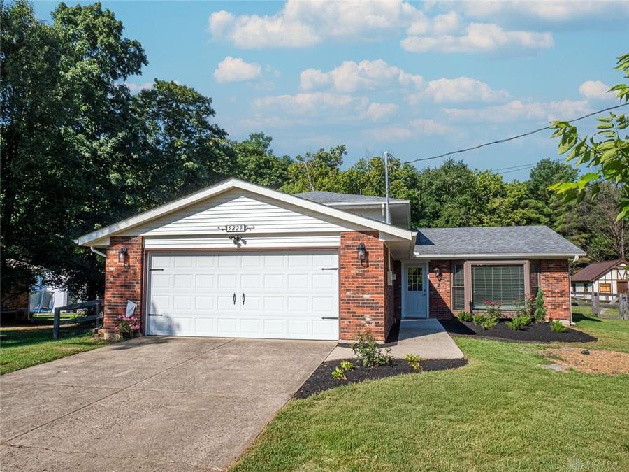 5229 Headgates Road, Fairfield Township, OH 45011 Photo 1