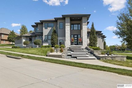 5668 S 208th Street , Elkhorn, NE 68022