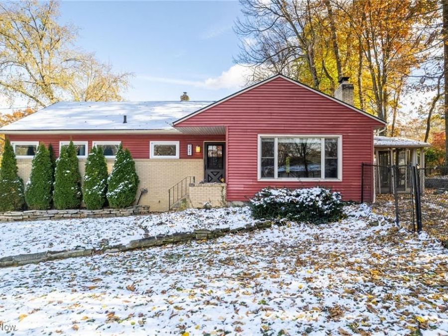 2241 Highpoint Road, Cuyahoga Falls, OH 44223 Photo 1