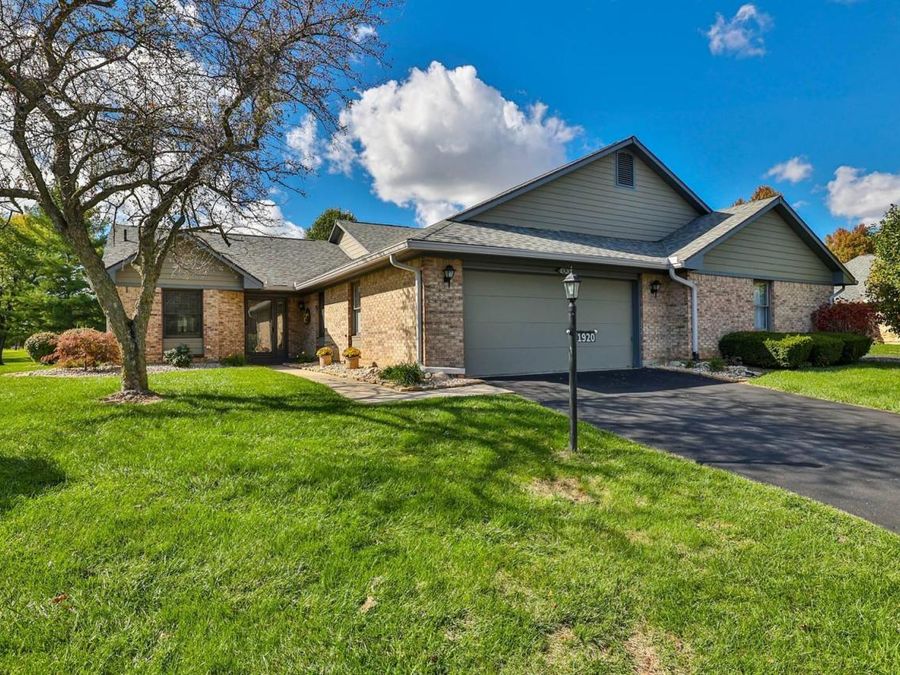 1920 Wedgewood Circle, Springfield, OH 45503 Photo 1