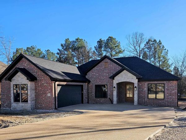 4 Docente, Hot Springs Village, AR 71909