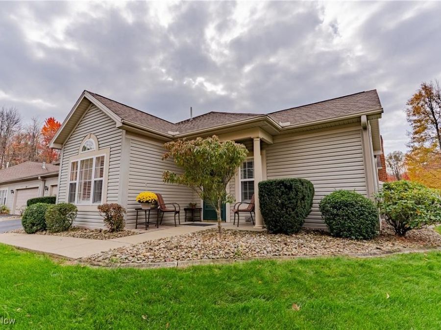 5645 Clingan Road, Unit 23B, Struthers, OH 44471 Photo 1