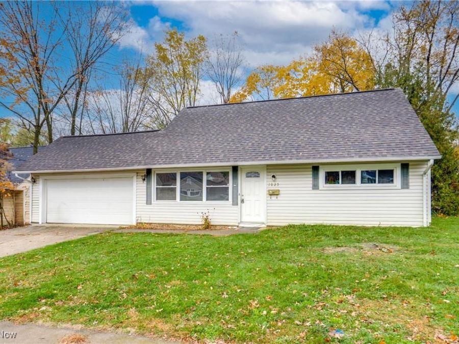 1025 41st Street NW, Canton, OH 44709 Photo 1