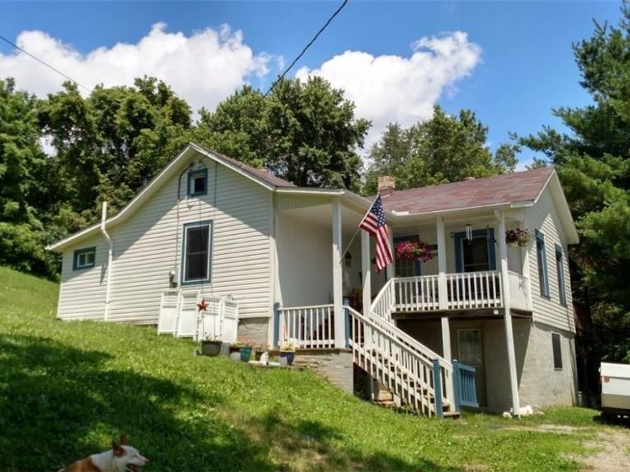 221 Washington Street, Corning, OH 43730 Photo 1