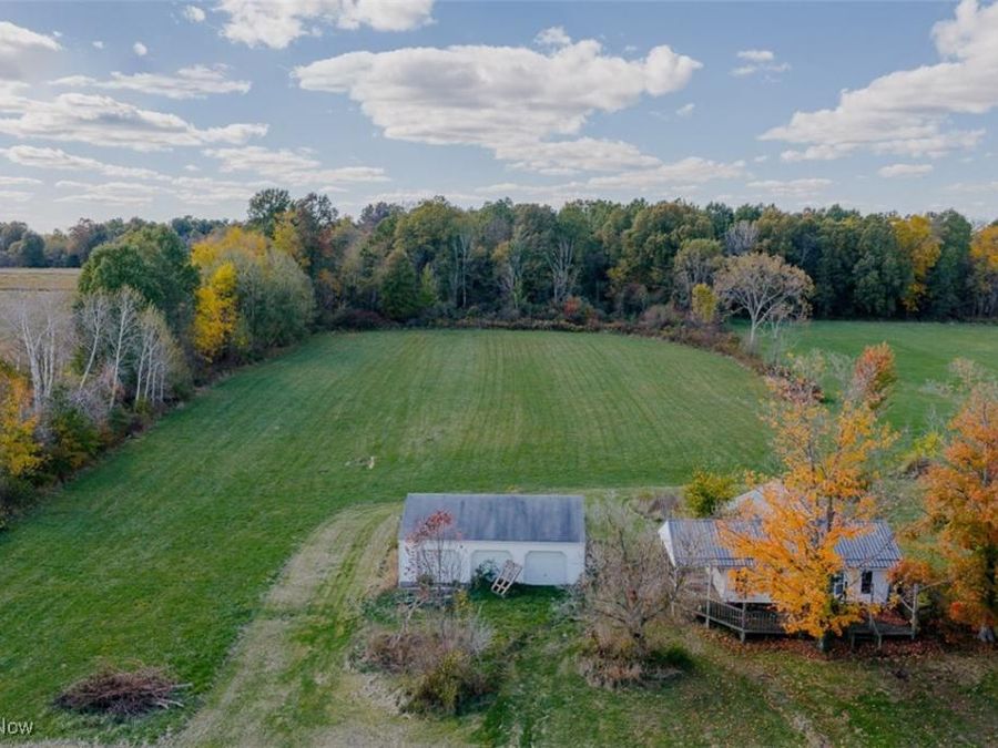 10570 N Johnson Road, North Benton, OH 44449 Photo 1