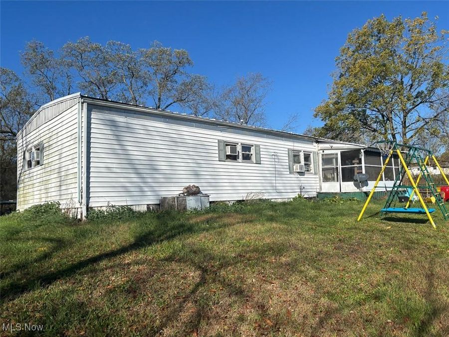 9139 Blade Road NW, Malvern, OH 44644 Photo 1