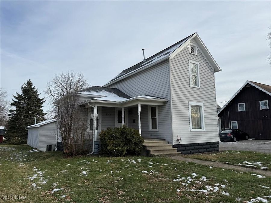 1013 Prospect Avenue NW, New Philadelphia, OH 44663 Photo 1