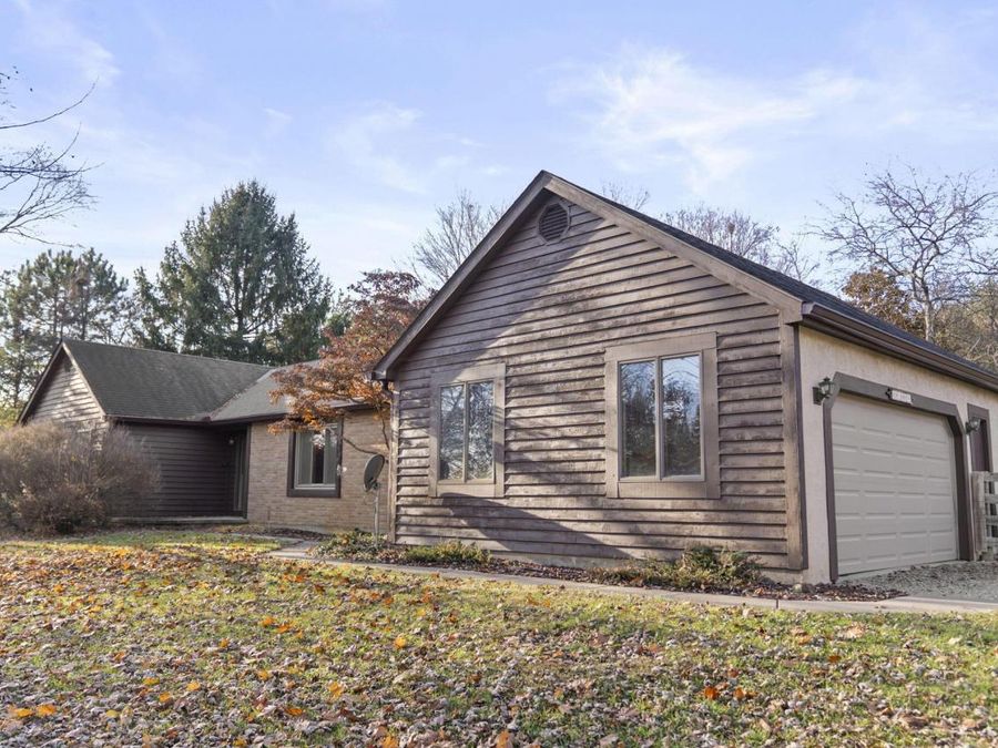 8290 Roberts Road , Hilliard, OH 43026 Photo 1