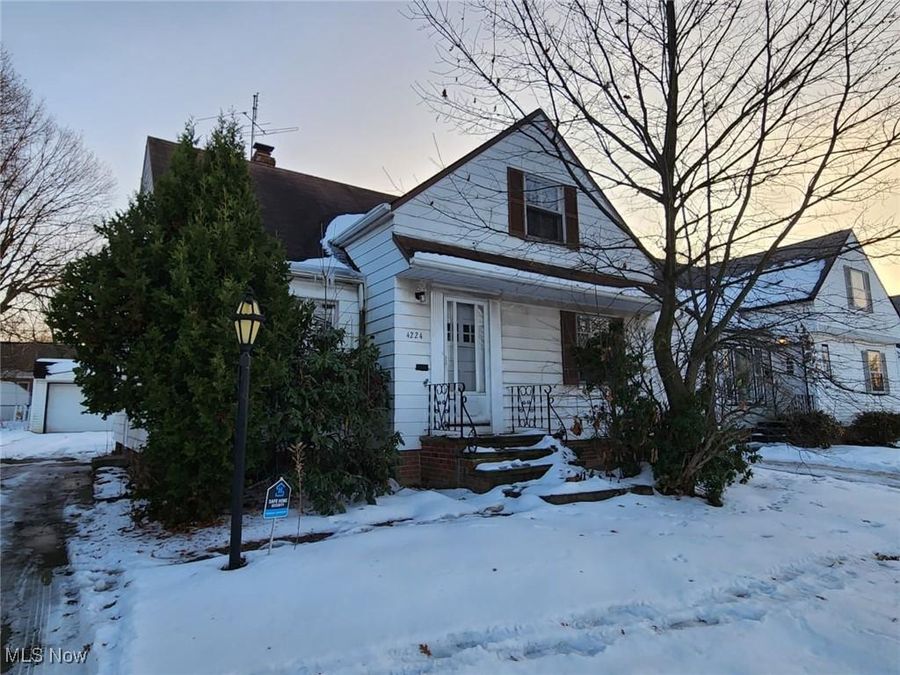 4224 Lambert Road, South Euclid, OH 44121 Photo 1