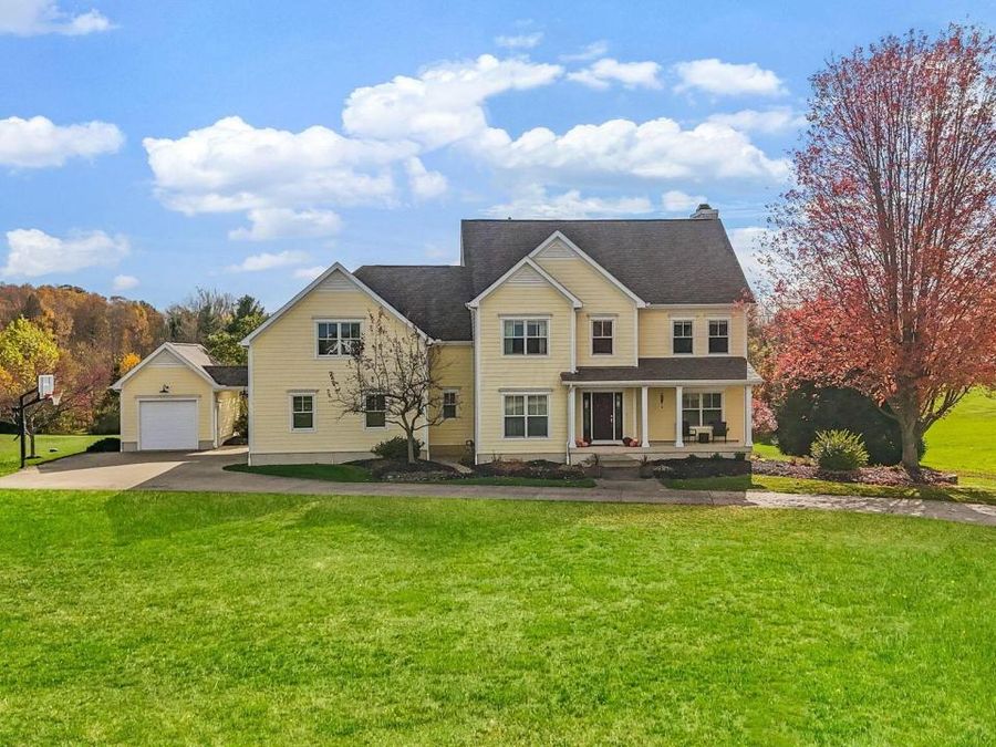 105 Hidden Hills Drive , Pataskala, OH 43062 Photo 1