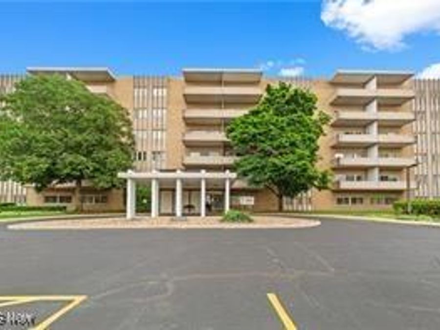 3167 Linden Road, Unit 309, Rocky River, OH 44116 Photo 1