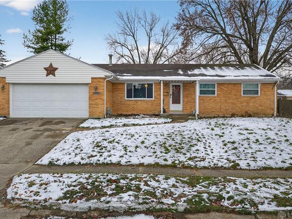 1138 E Maple Avenue, Miamisburg, OH 45342