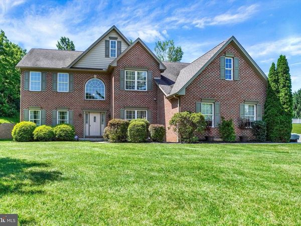28 VALLEY ROAD, SHREWSBURY, PA 17361