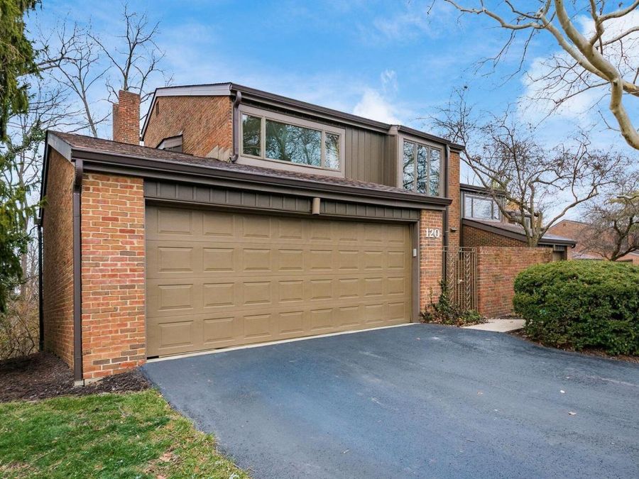 120 Glen Circle , Worthington, OH 43085 Photo 1