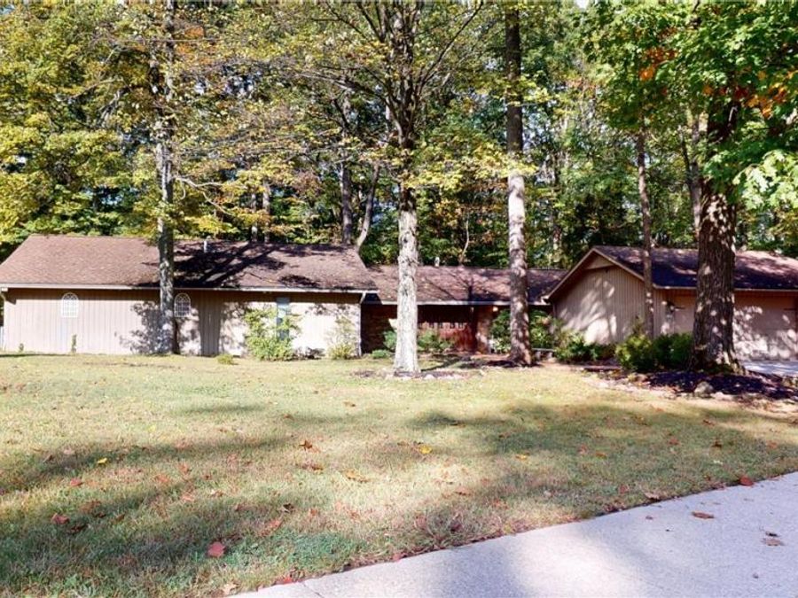 11650 River Moss Road, Strongsville, OH 44136 Photo 1