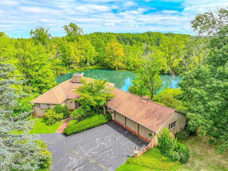 7945 Viewmount Drive, Concord, OH 44077 Photo 1