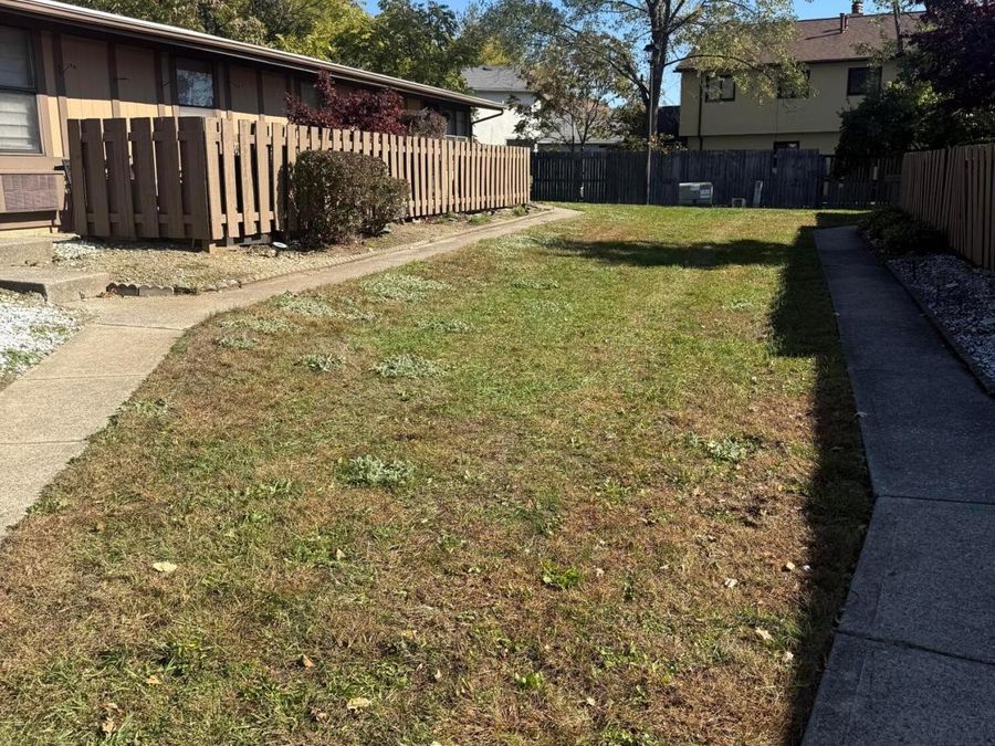 1718 Sunapple Way , Columbus, OH 43232 Photo 1