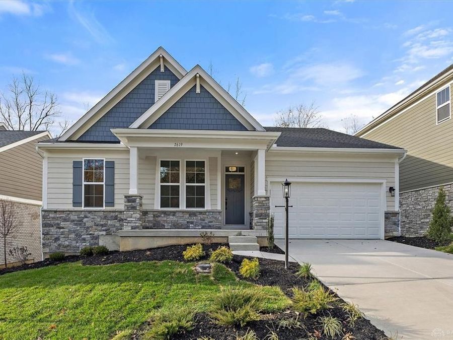 2619 Golden Leaf Drive, Beavercreek, OH 45431 Photo 1