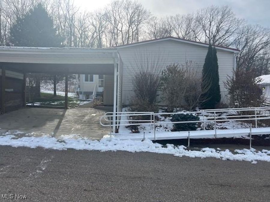 5264 I Street, Magnolia, OH 44643 Photo 1