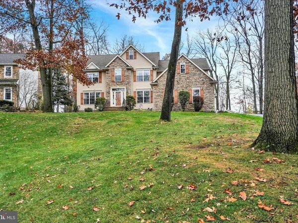 138 W CRESTLYN DRIVE, YORK, PA 17403