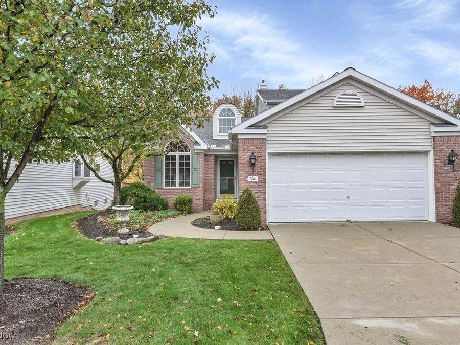 7284 W Baldwin Reserve Drive, Middleburg Heights, OH 44130 Photo 1