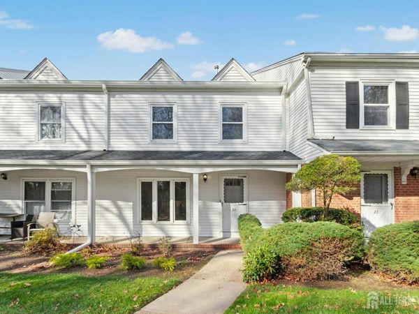 22 Maddaket Court, Scotch Plains, NJ 07076