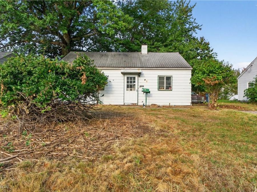 3690 Gary Avenue , Lorain, OH 44055 Photo 1