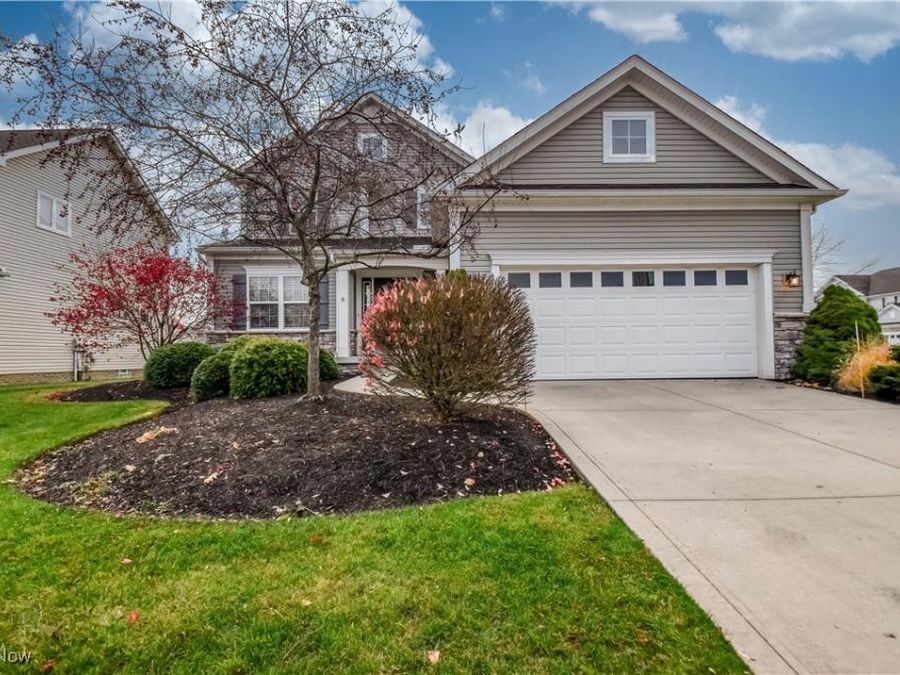 8254 Beaumont Drive , Mentor, OH 44060 Photo 1