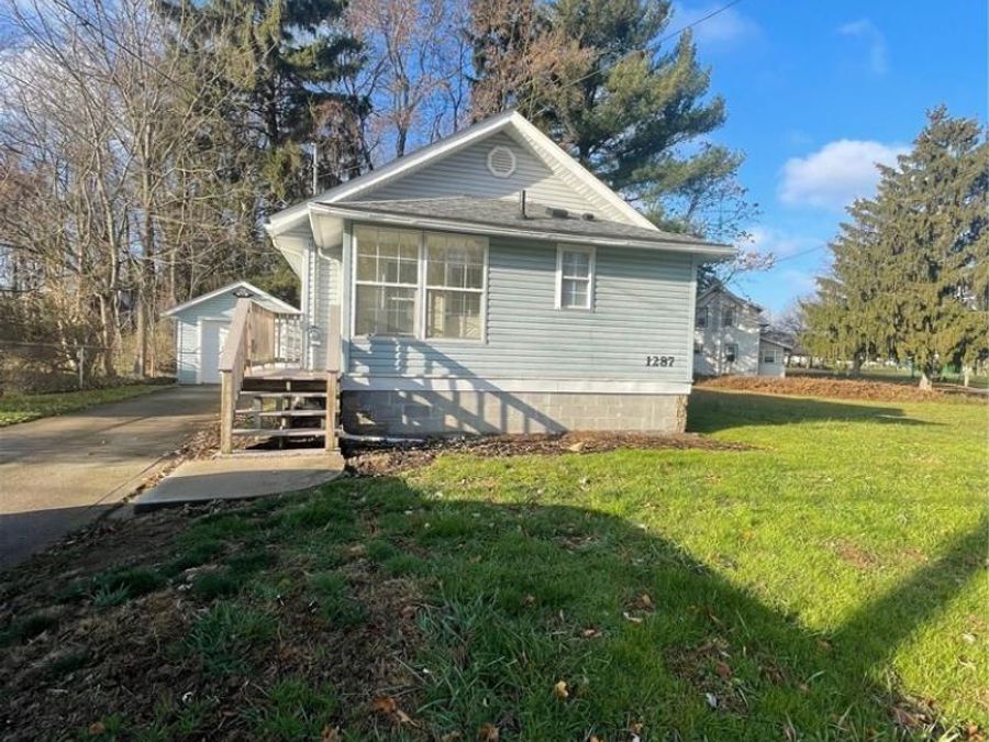 1287 3rd Street SE, Massillon, OH 44646 Photo 1