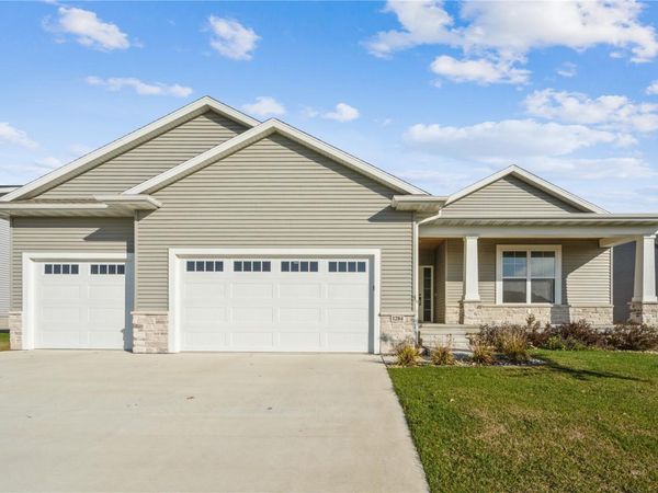 1284 Hickory Ridge Drive , Marion, IA 52302