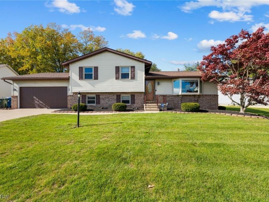 1280 Meadowview Lane , Amherst, OH 44001 Photo 1