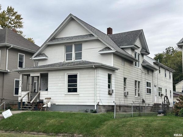 512 17TH Avenue, Unit 4, East Moline, IL 61244