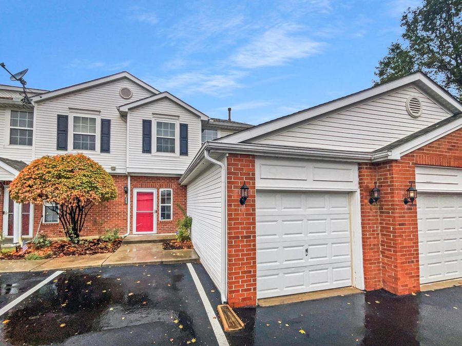 3066 Ravine Pointe Drive , Columbus, OH 43231 Photo 1