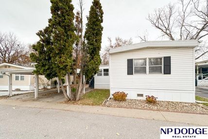 12620 Manderson Plaza , Unit 304, Omaha, NE 68164