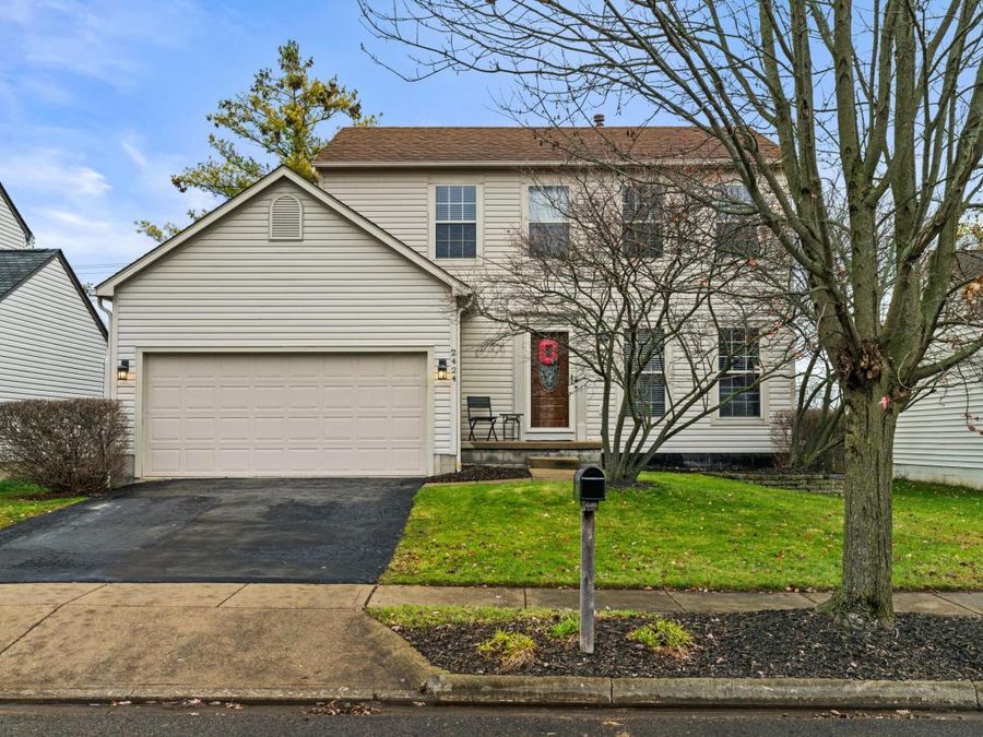 2424 Mills Fall Drive , Hilliard, OH 43026 Photo 1