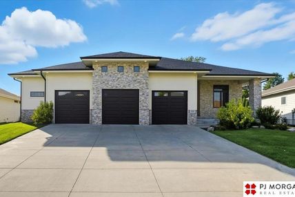 914 Elk Ridge Drive , Elkhorn, NE 68022